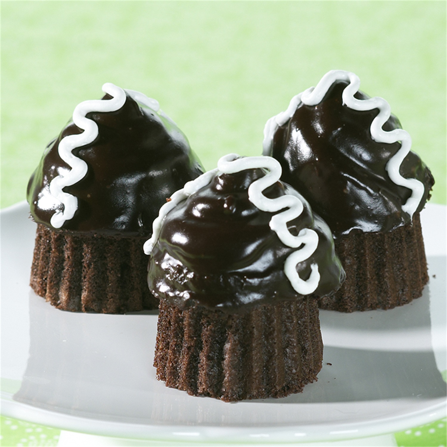 nordic-ware-filled-cupcakes-bakvorm-12-vaks-zilver