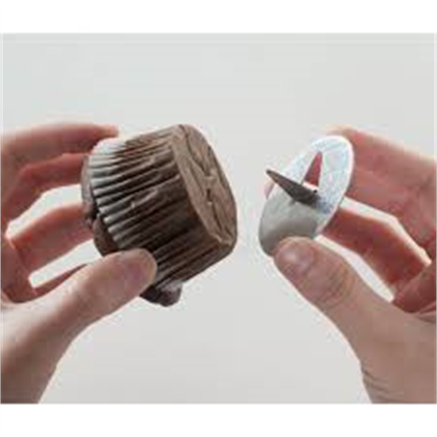 nordic-ware-hidden-surprise-gevulde-cupcake-inzetten-12-stuks-zilver