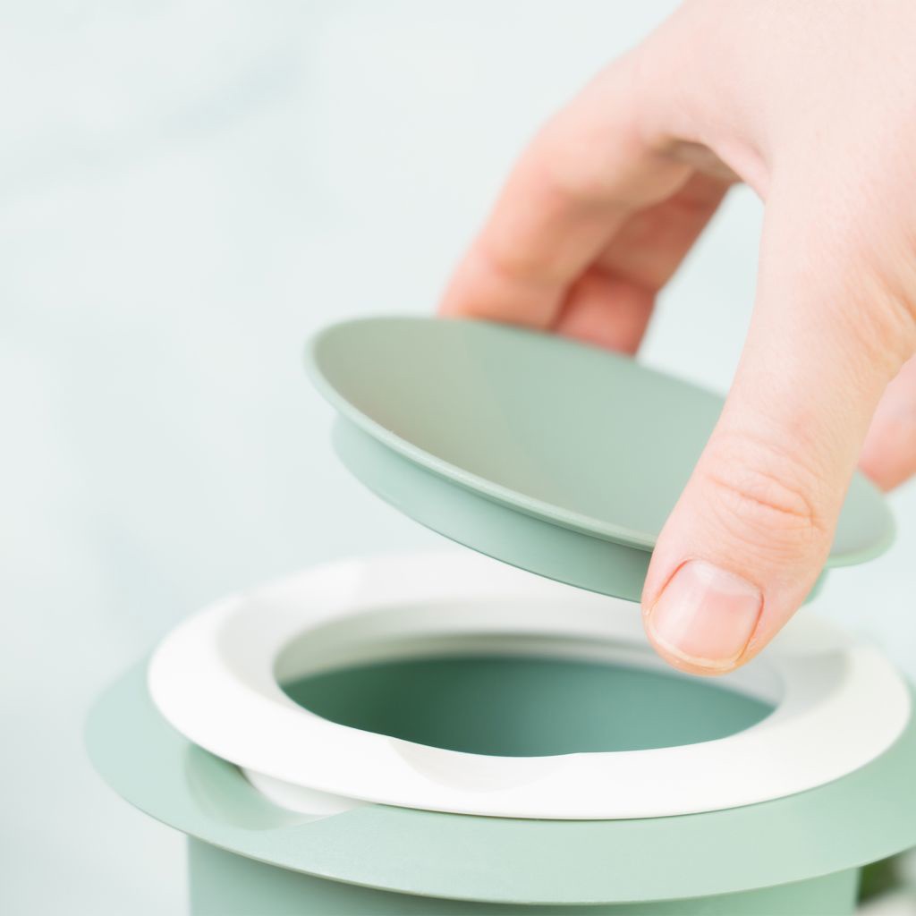 westmark-mengbeker-met-deksel-1l-mintgroen