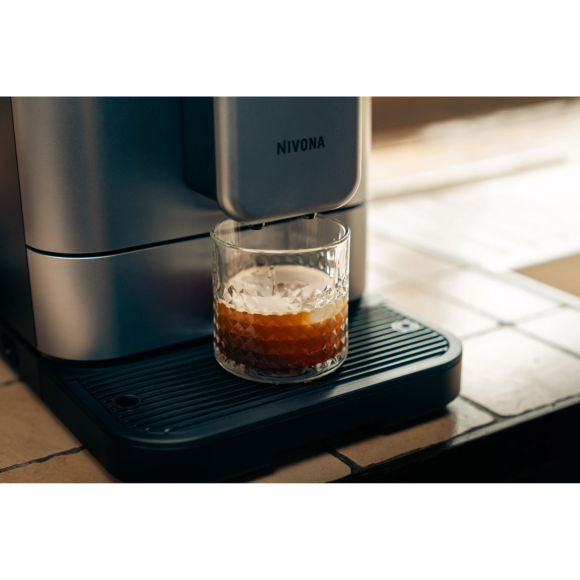 nivona-caféromatica-8107-espressomachine-sfeer-3.jpg