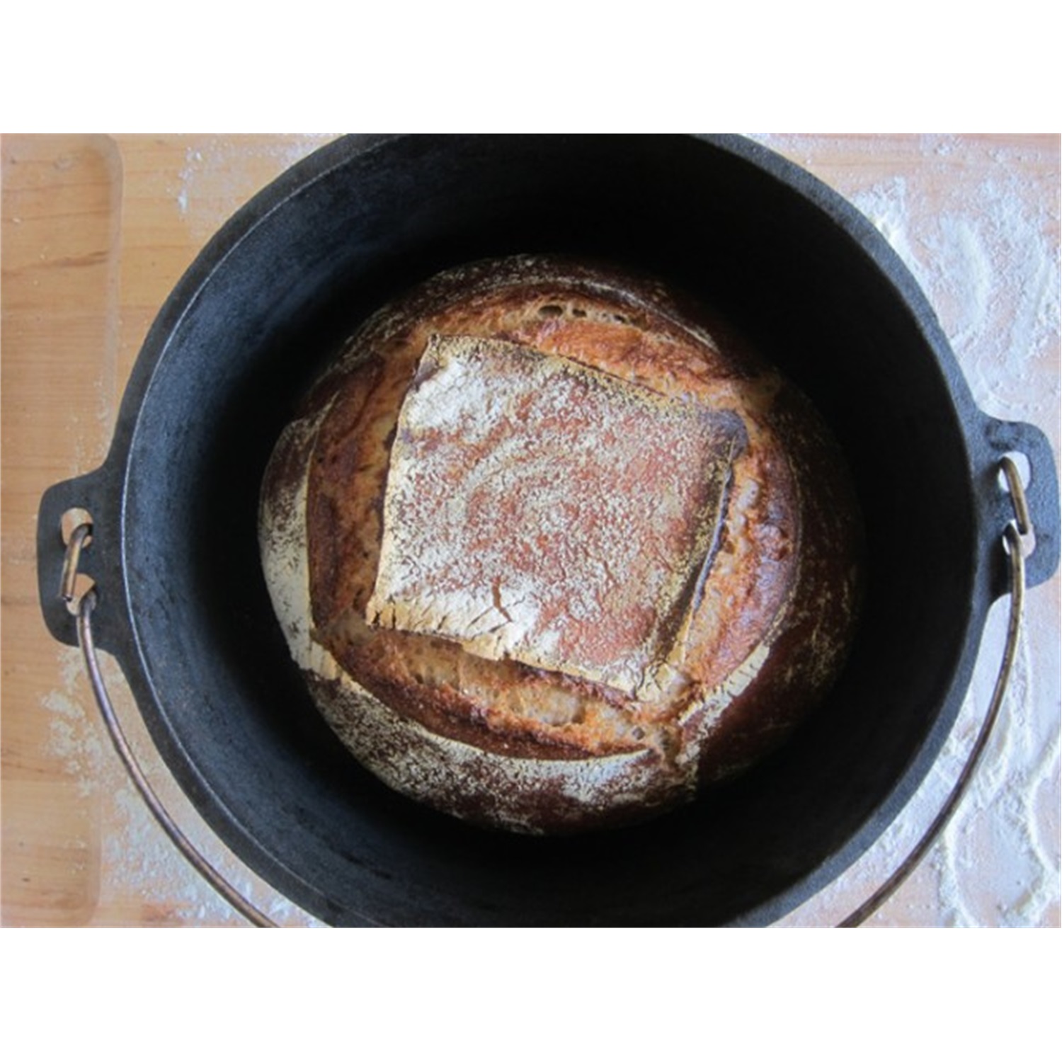 lodge-camp-dutch-oven-l8co3-20cm