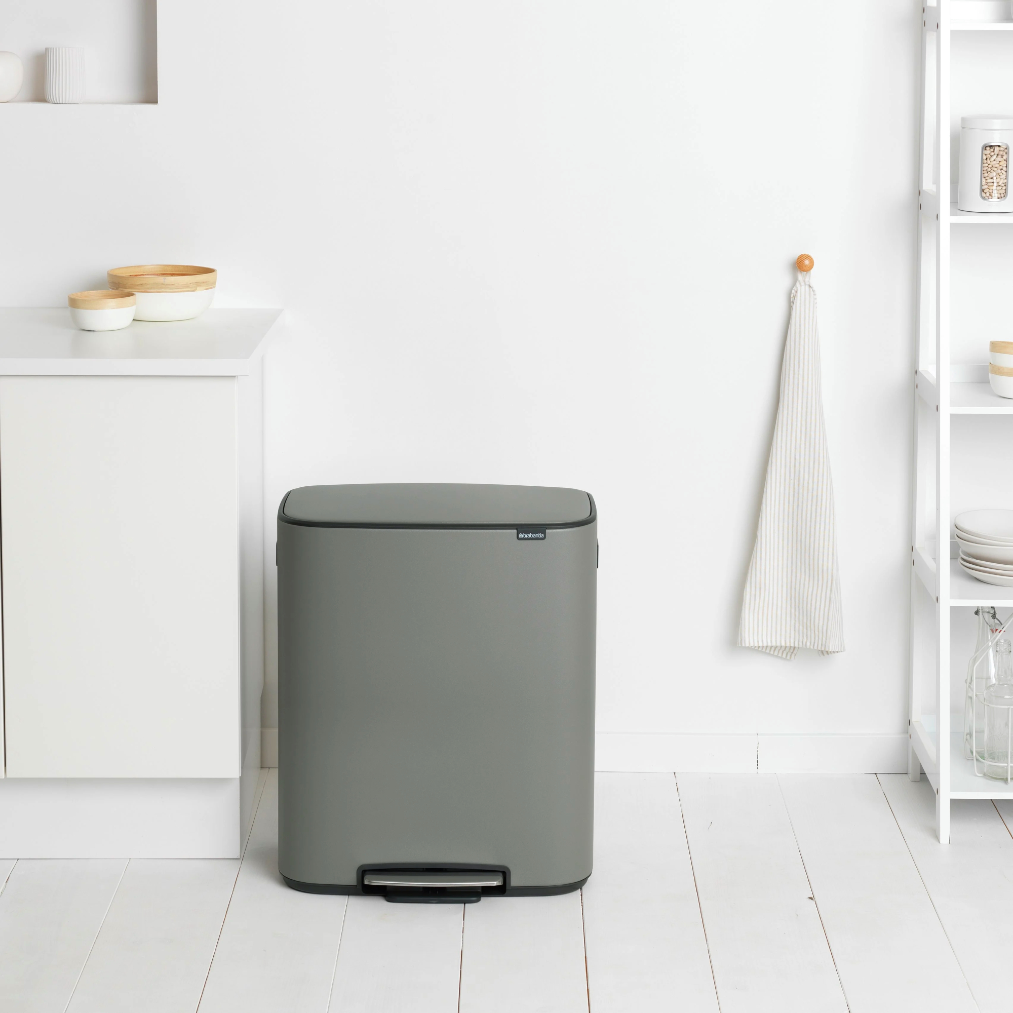 brabantia-bo-pedaalemmer-2-x-30l-betongrijs_10