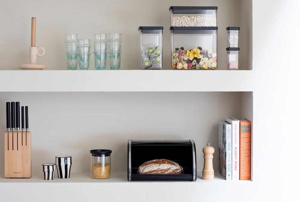brabantia-broodtrommel-met-schuifdeksel-medium-31-5cm-matt-black4.jpg