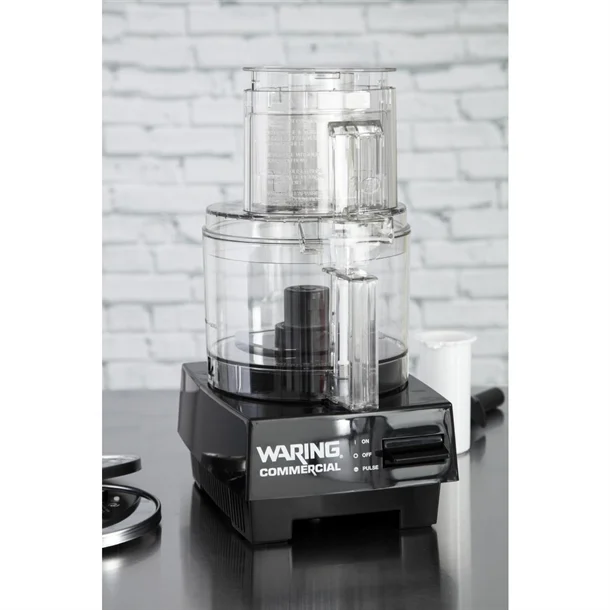 waring-foodprocessor-wfp7e-1-75l-zwart6.jpg