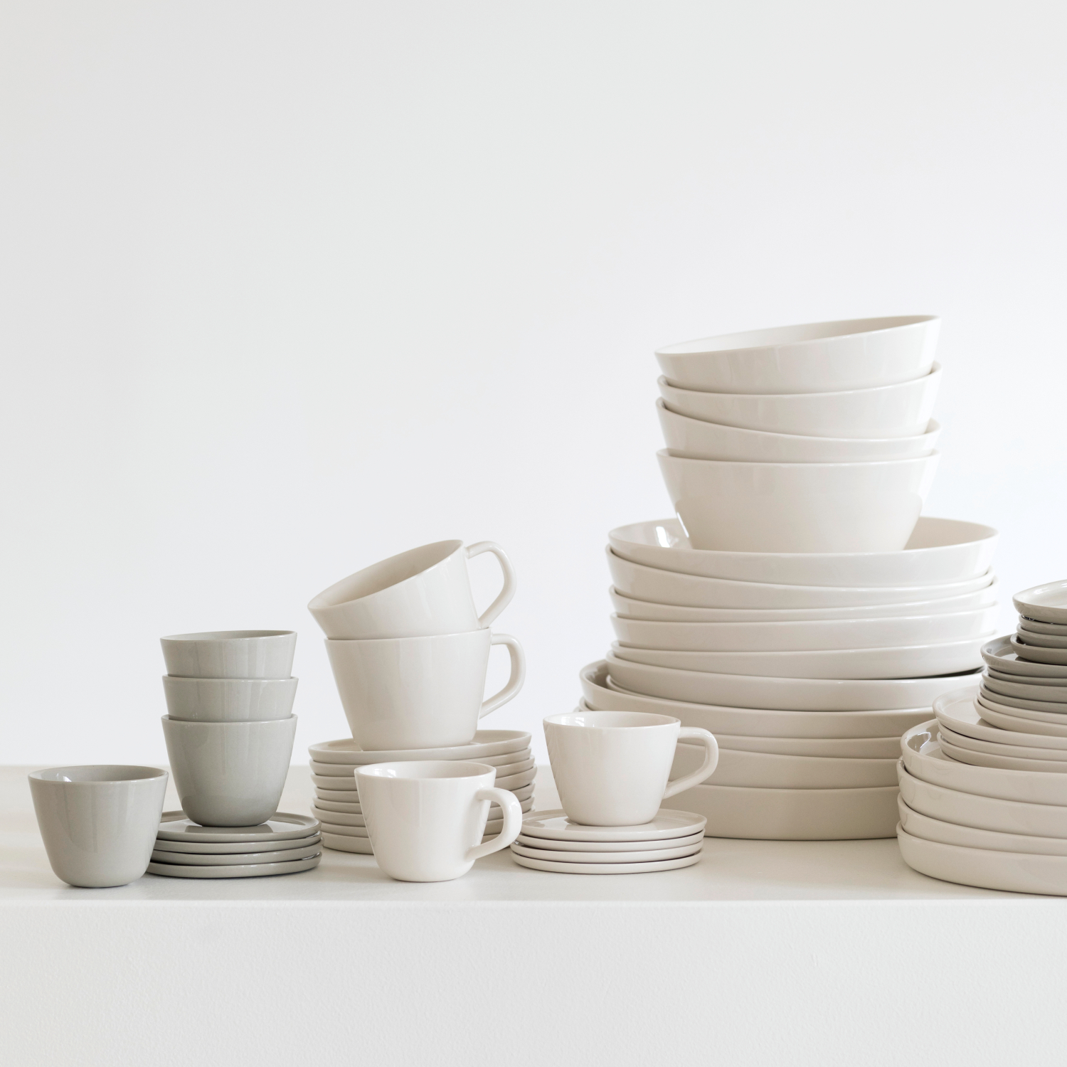 serax-cena-serviesset-12-delig-ivory