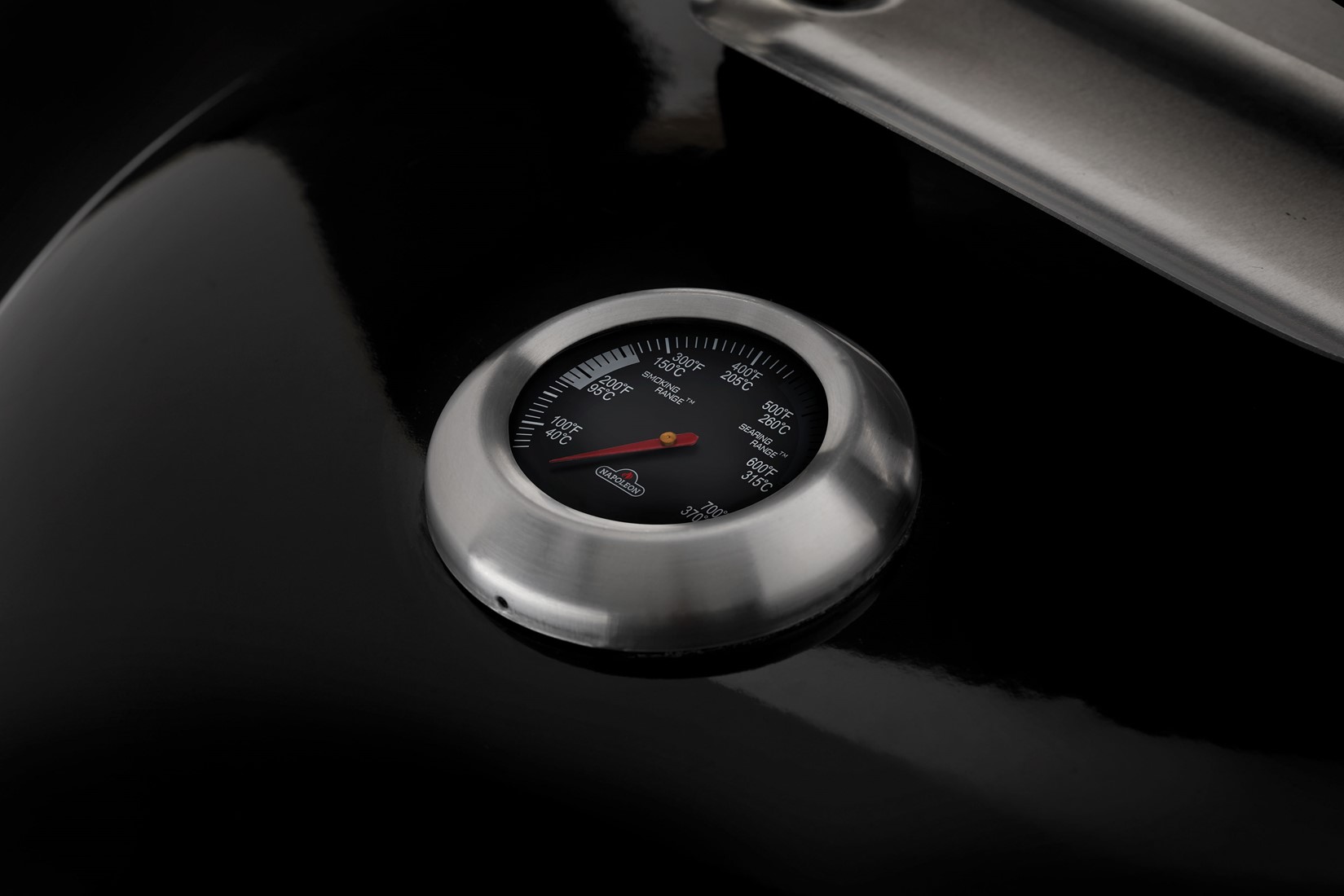 napoleon-houtskool-kogelbarbecue-nk18k-leg-1-47cm