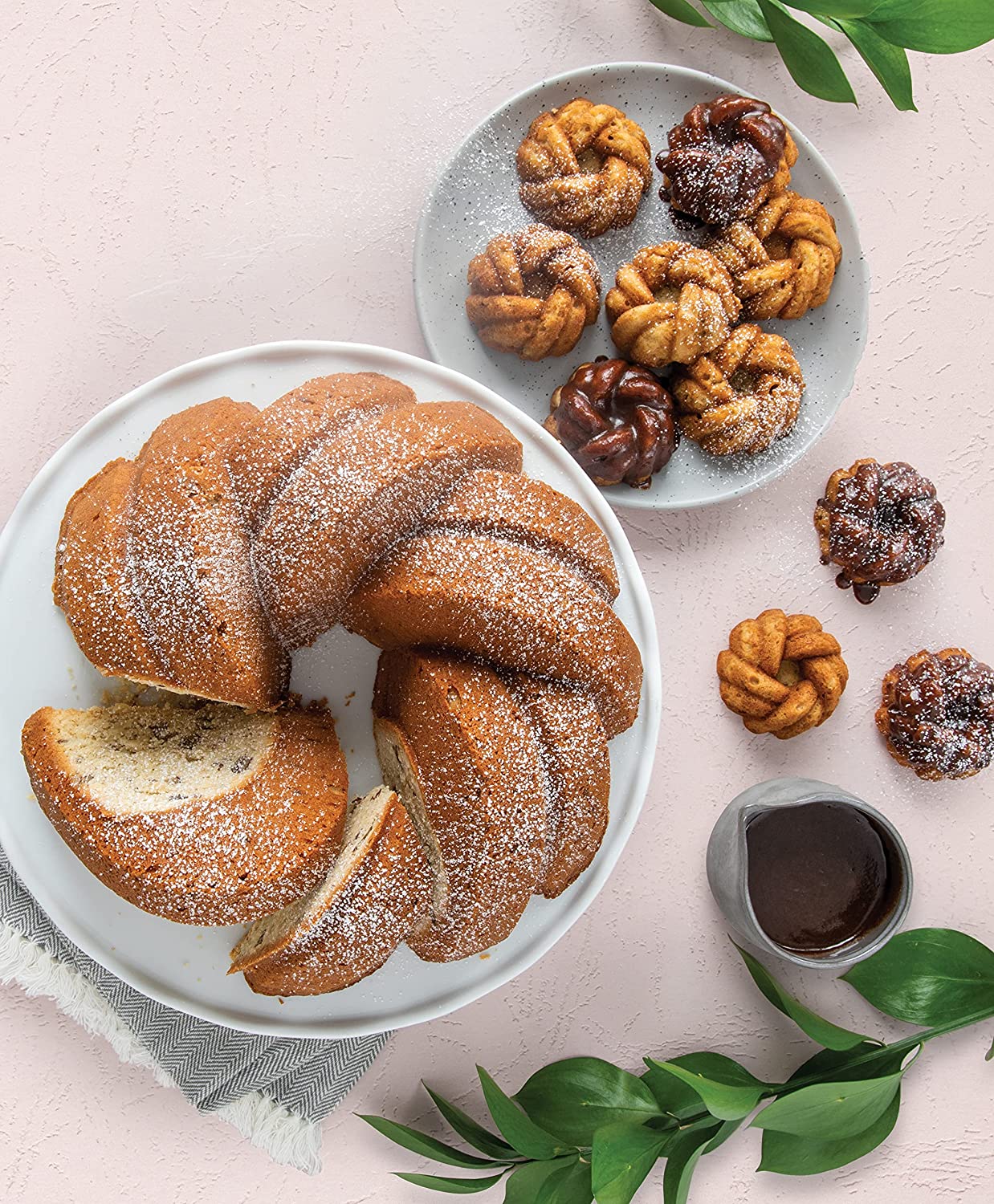 nordic-ware-braided-bundt-mini-tulbandvorm-12-vaks-goud