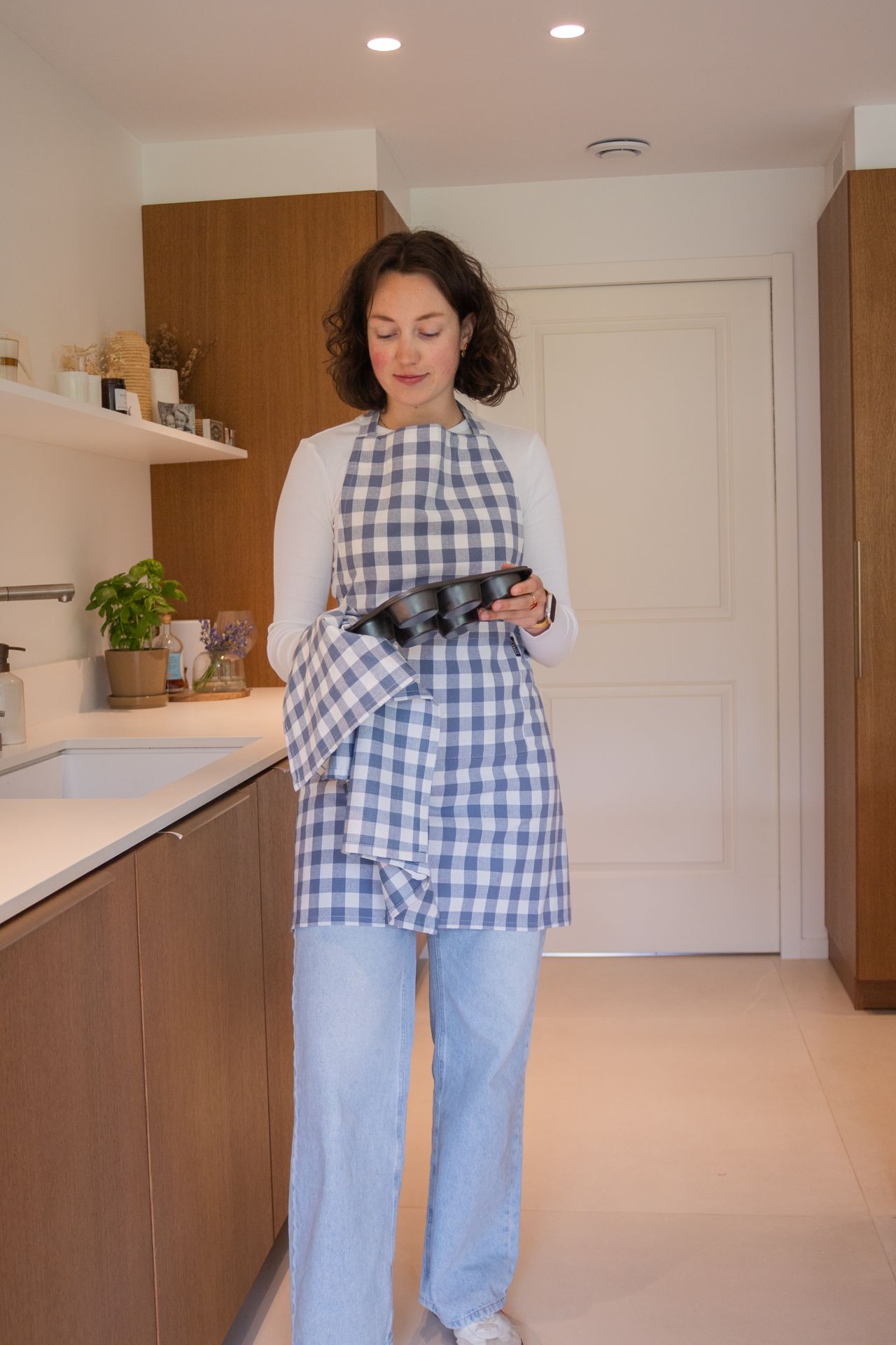 tiseco-schort-gingham-blue4.jpg