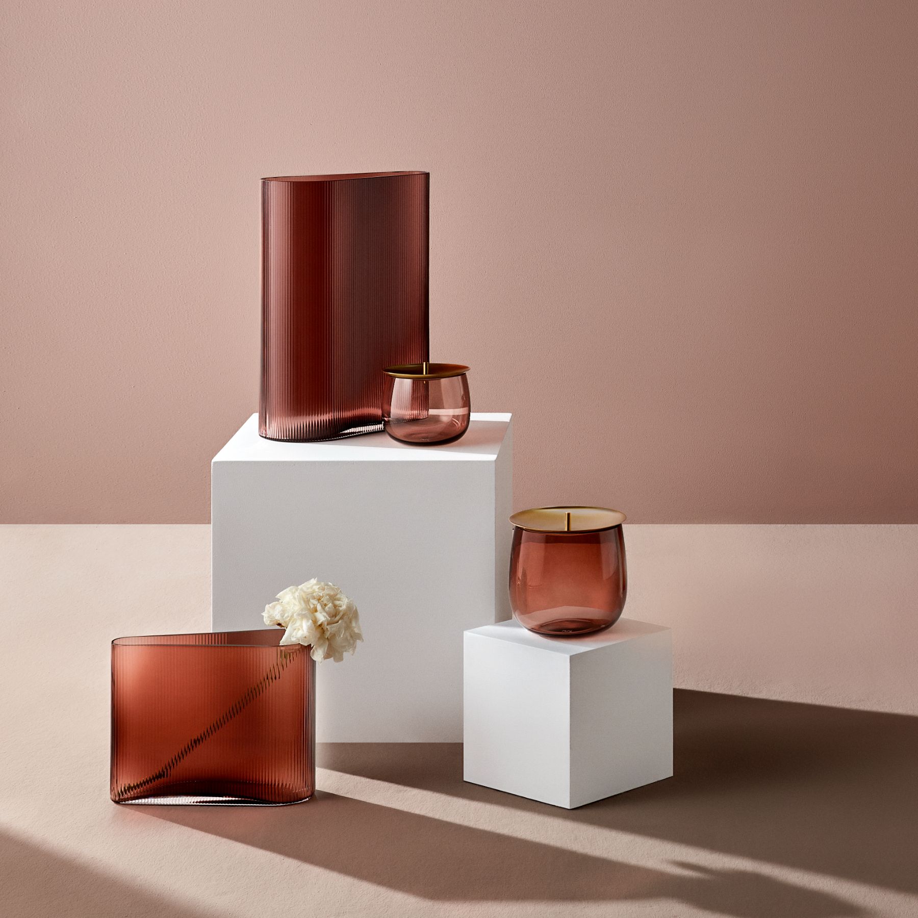 nude-mist-vaas-hoog-28x14cm-caramel-bruin