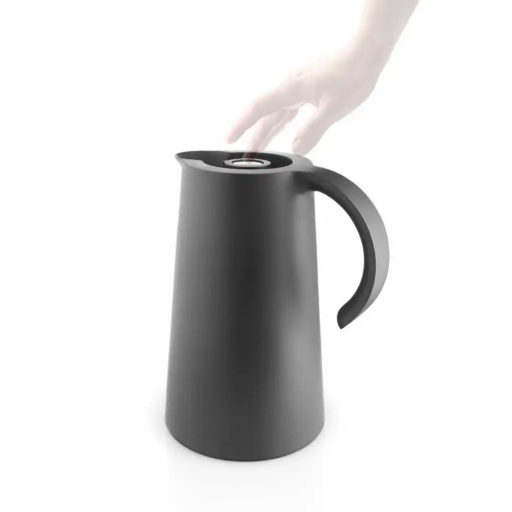 eva-solo-rise-vacuum-jug-1l-zwart