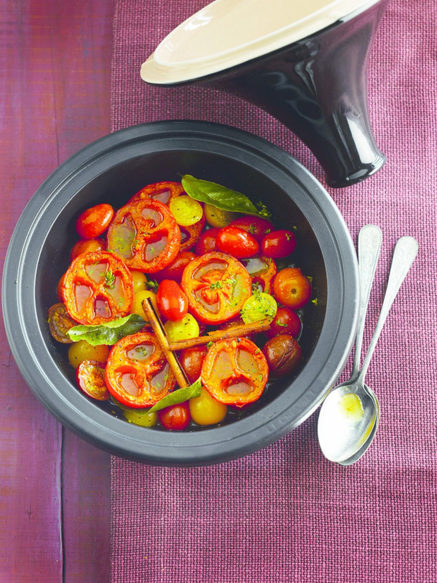 le-creuset-tajine-31cm-matzwart4.jpg