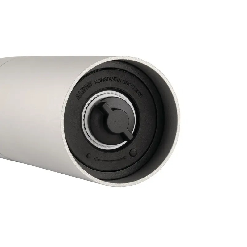 alessi-konstantin-grcic-peper-zoutmolen-22cm-aluminium3.jpg