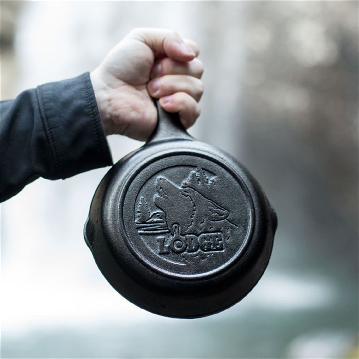 lodge-wildlife-koekenpan-wolf-l3skwlwf-165cm