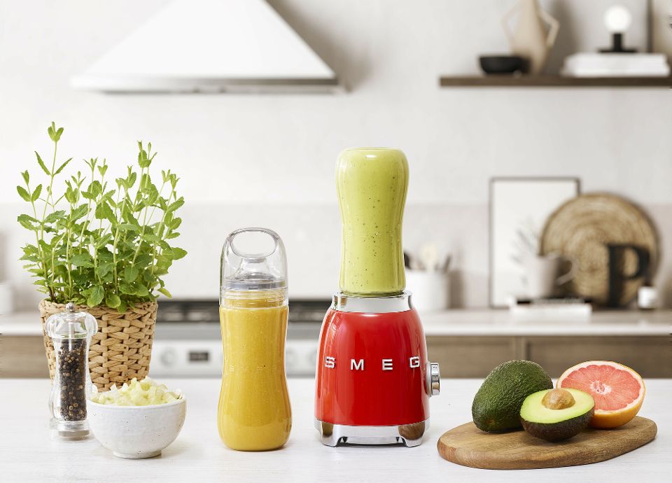 smeg-personal-blender-pbfrdeu-rood
