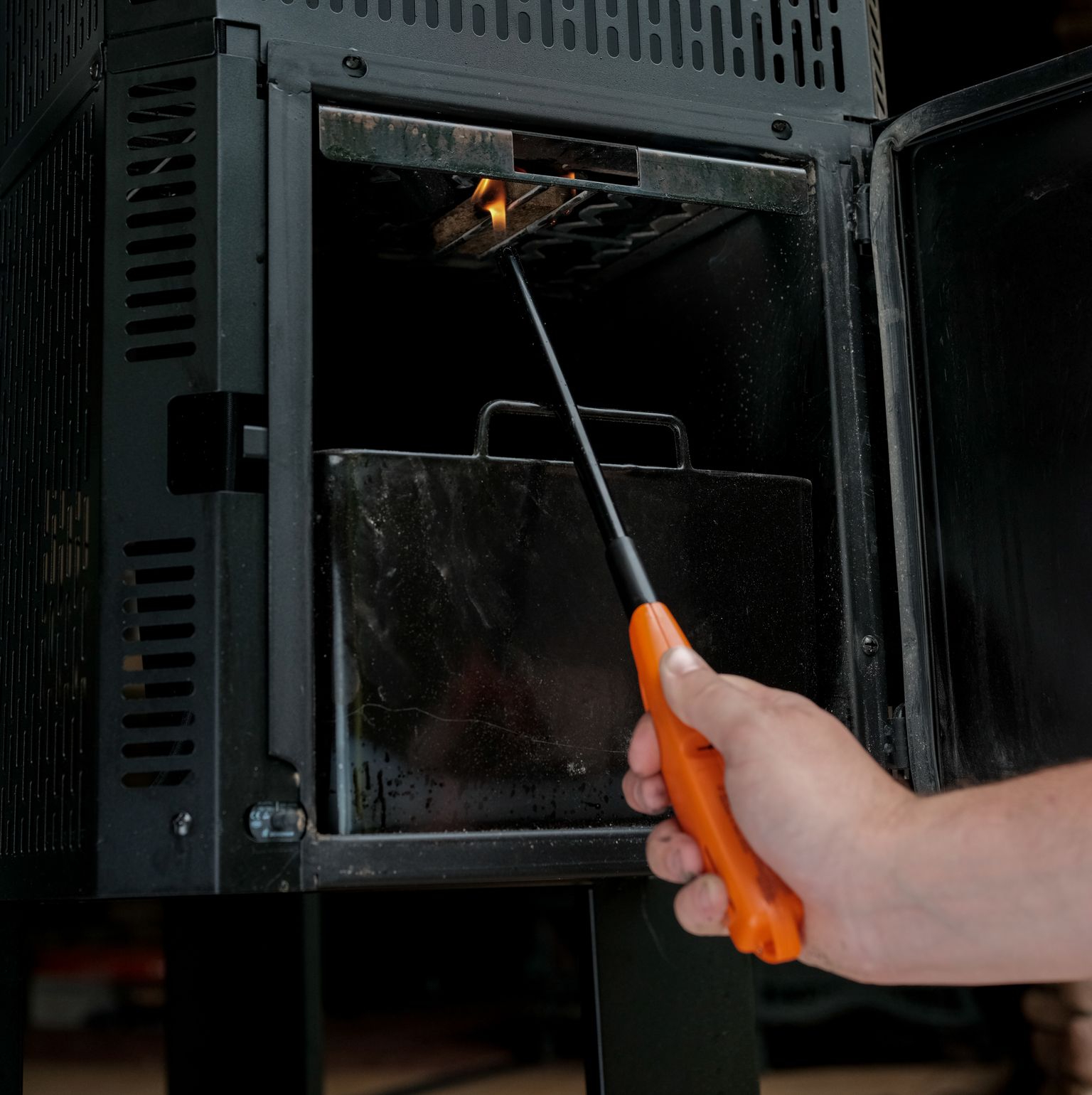 masterbuilt-gravity-series-800-digitale-houtskoolbarbecue-met-roker