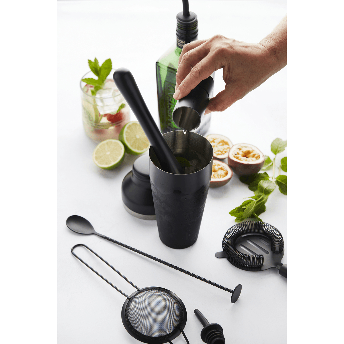 kookpunt-point-virgule-cocktailset,-8-delig-zwart-1