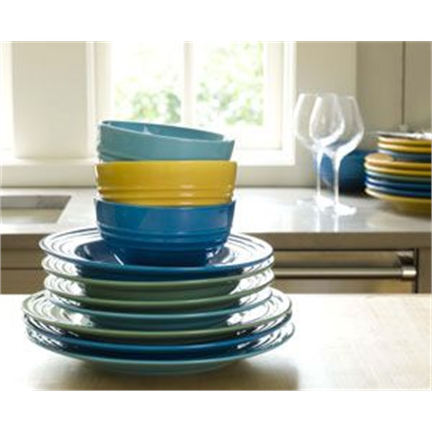 le-creuset-stoneware-pastabord-22cm-soleil