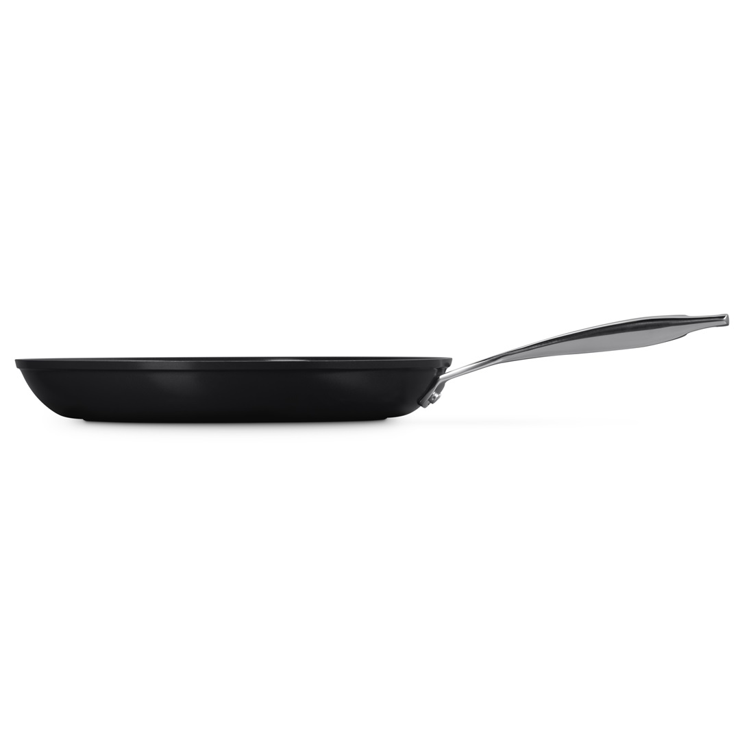 kookpunt-le-creuset-essential-non-stick-ceramic-koekenpan,-30cm_003