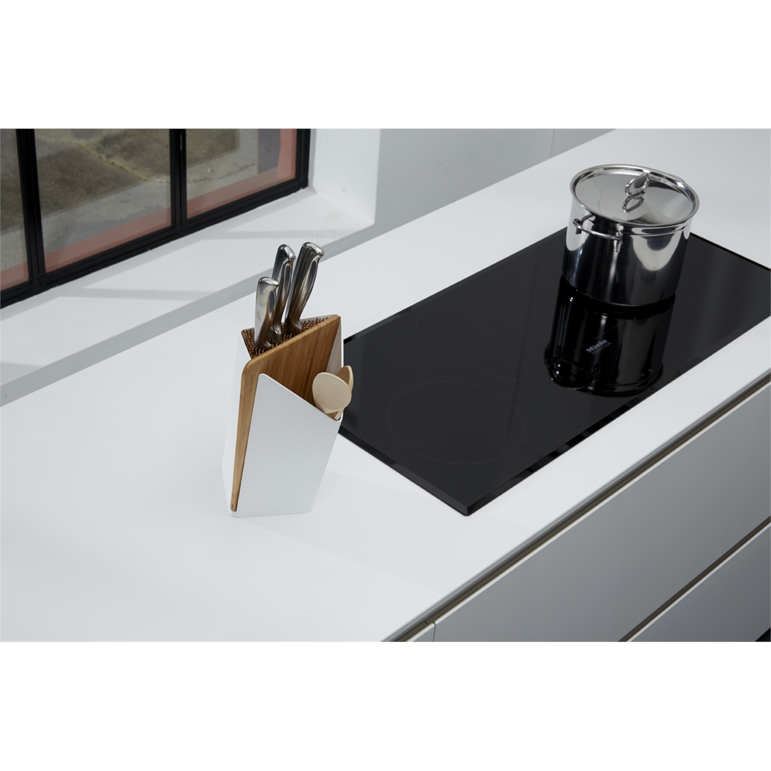 blackblum-forminimal-messenblok-en-gereihouder-grijs