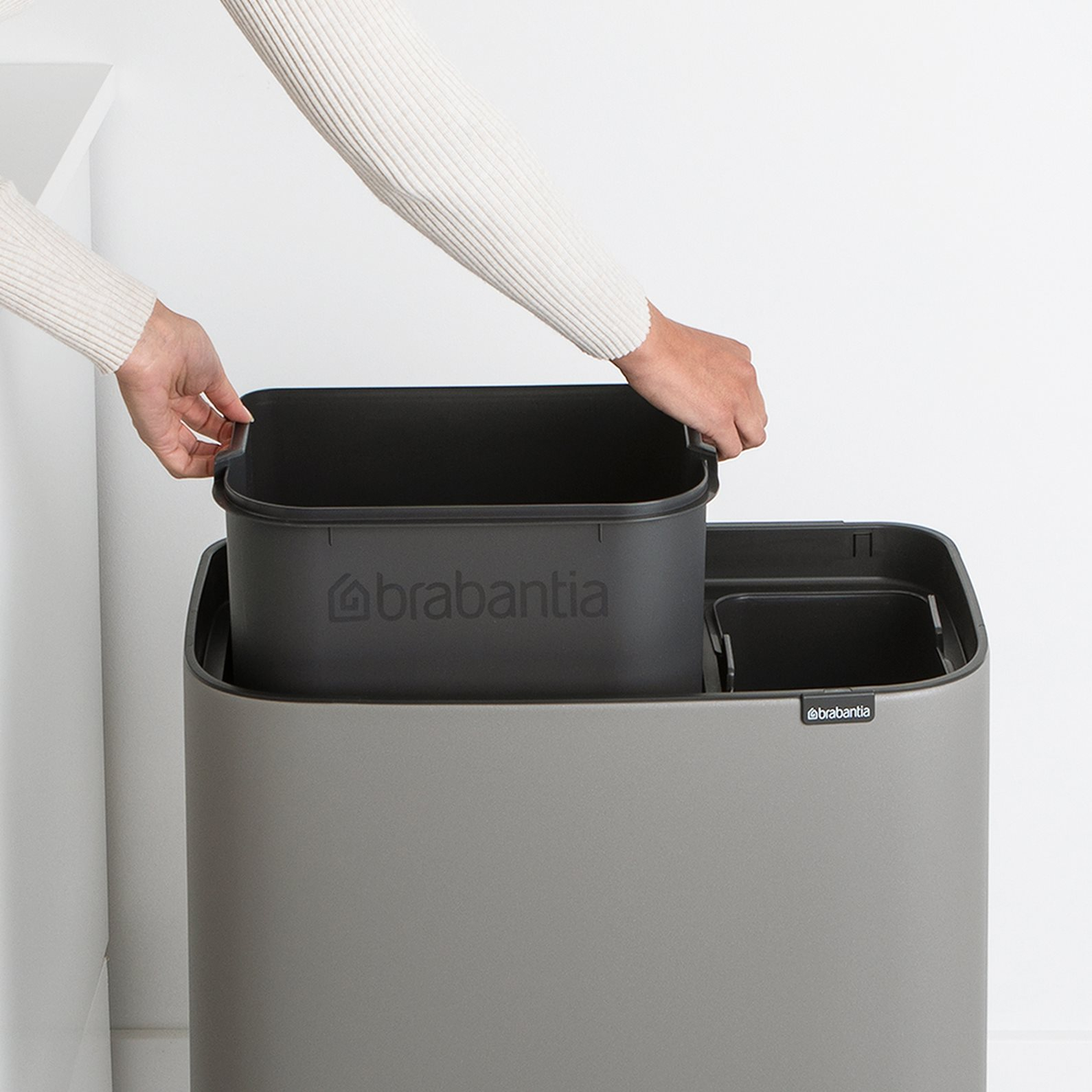 brabantia-bo-touch-bin-11-23l-betongrijs_10
